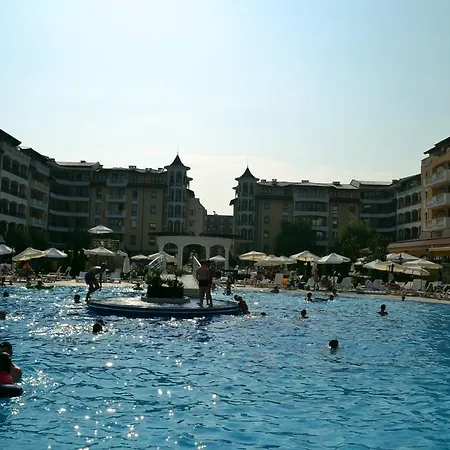 Apartment Royal Sun Apartment Eh *
